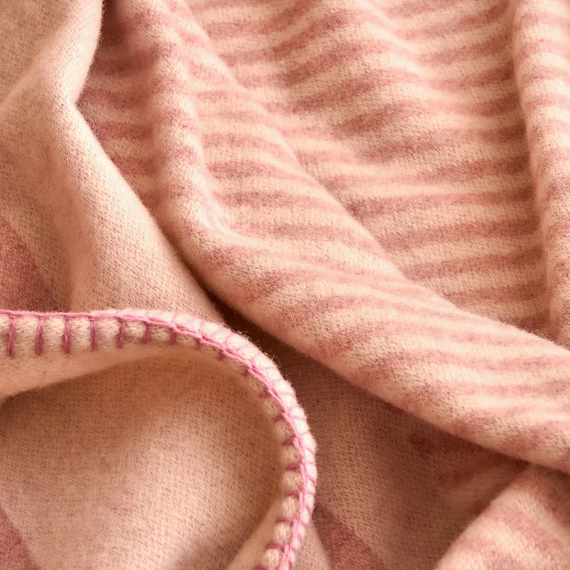 Plaid in Pura Lana Jacquard Motivo Geometrico - Tevere