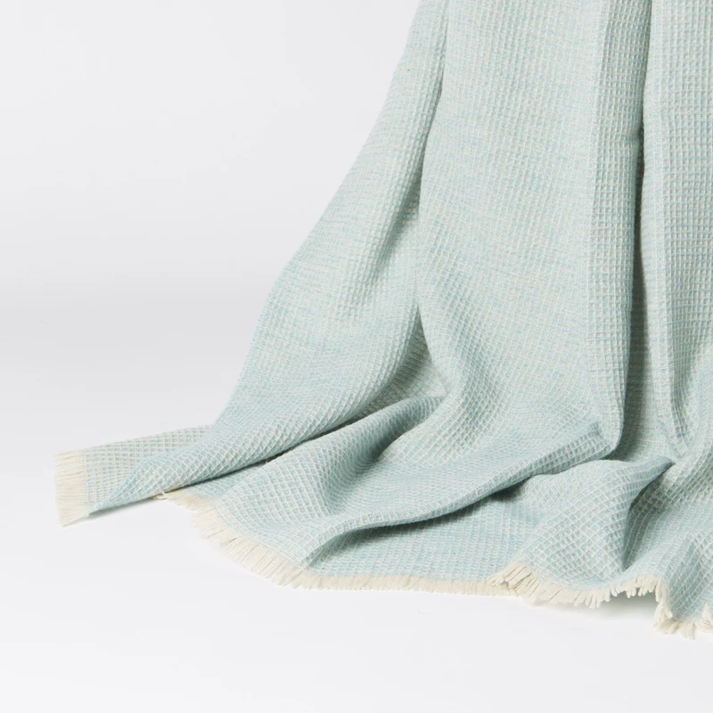 Plaid in Lana Merinos Extrafine - Rossi Moon