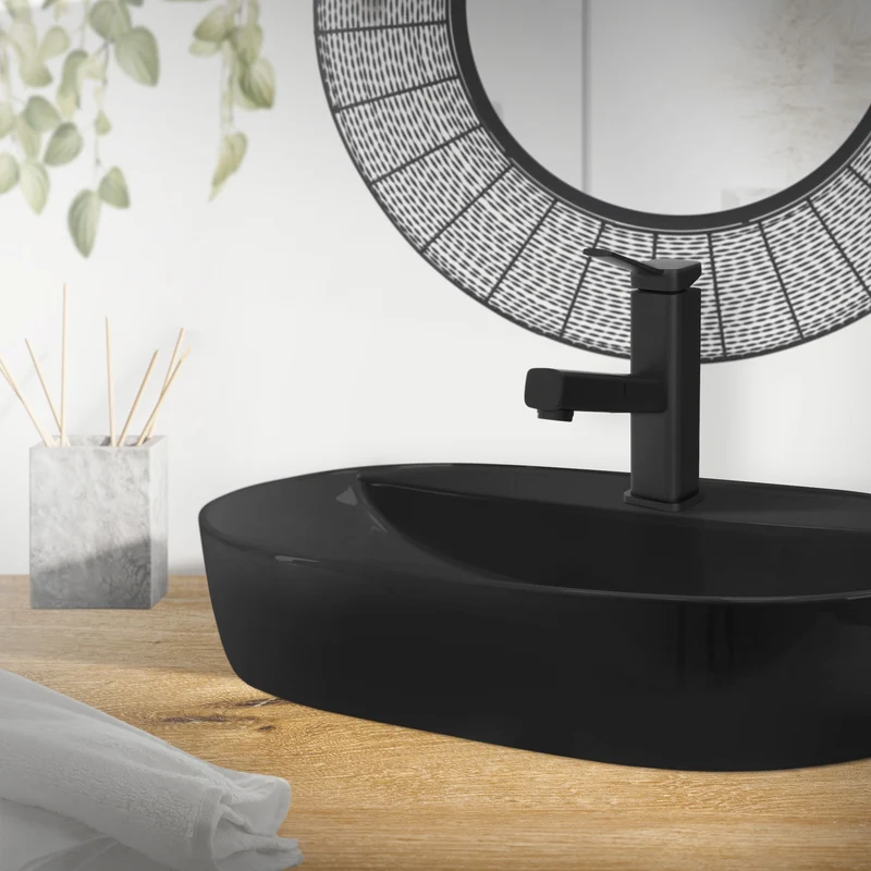 Waschtischarmatur fürs Badezimmer 160x50x190 mm Schwarz matt aus Messing inkl. herausziehbarer Brause von LuxeBath