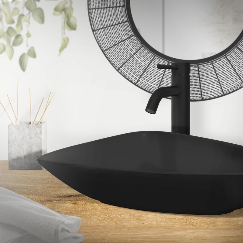 Waschtischarmatur fürs Badezimmer 155x52x295 mm Schwarz matt aus Messing von LuxeBath