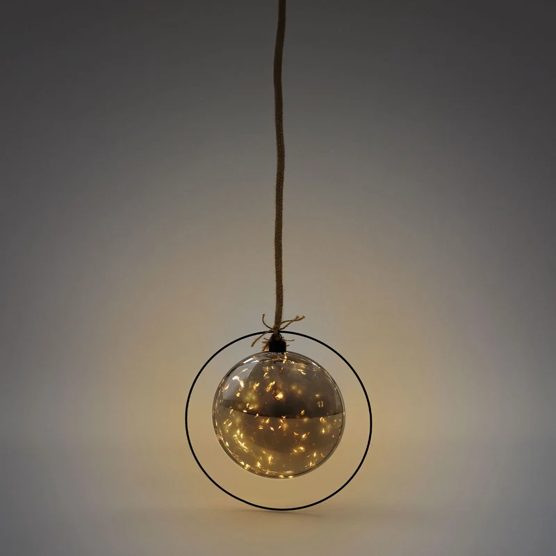 LED Weihnachtskugel Ø18 cm Grau aus Metall mit warmweißen LEDs