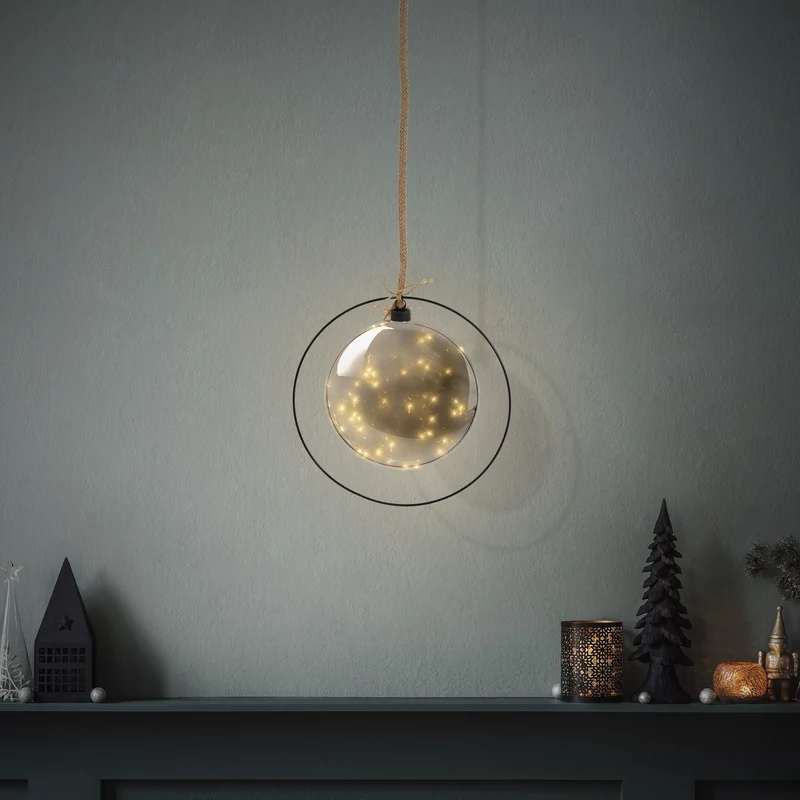 LED Weihnachtskugel Ø18 cm Grau aus Metall mit warmweißen LEDs