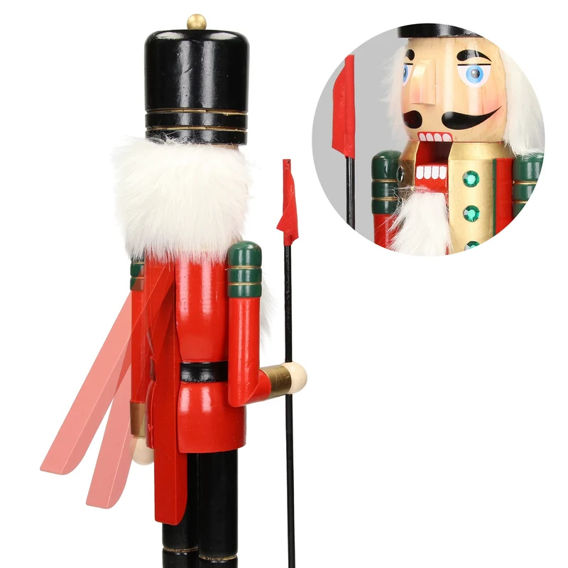 Nussknacker Soldat mit schwarzem Hut und Fahne 50 cm aus Holz