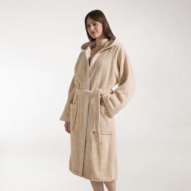 Accappatoio con Cappuccio soft in Cotone 440 gr/mq