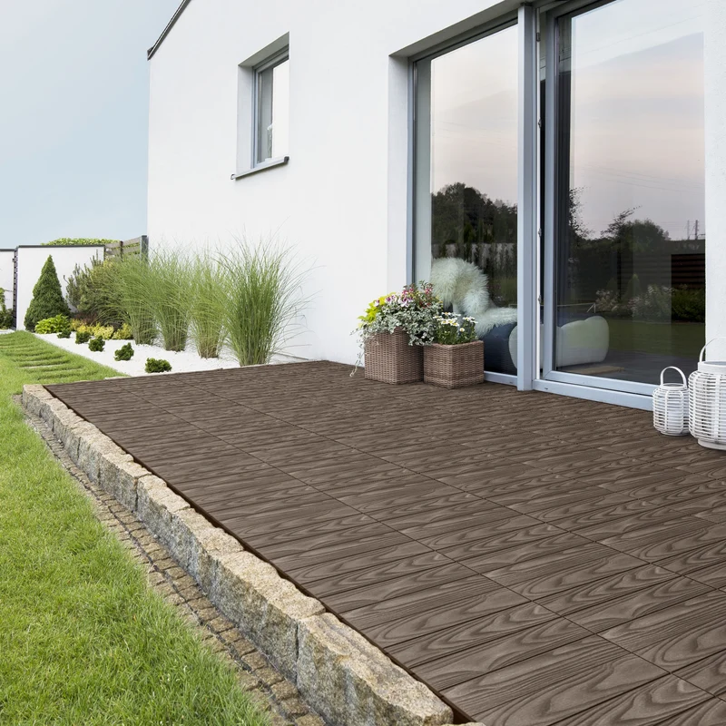 4x WPC Terrassenfliesen 30x30 cm 11er Spar Set für 1m² Dunkelbraun in Holzoptik Bodenbelag mit Drainage & Klicksystem