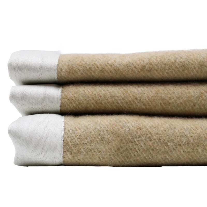 Coperta Leggera Lana e Cashmere Tinta Unita - Clara