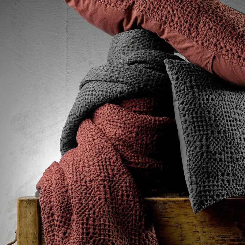 Copriletto a Nido D'Ape Irregolare StoneWashed in Cotone Tinta Unita - Tana