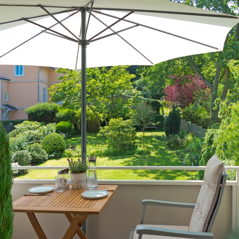 Sonnenschirm mit Kurbel, creme, Ø 300 cm, aus Aluminium und Polyester