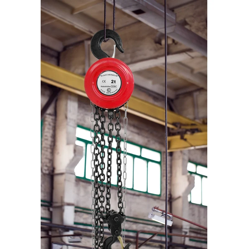 Flaschenzug 2000 kg 25 m aus Stahl mit Blockiersystem 360° drehbar inkl. Kette