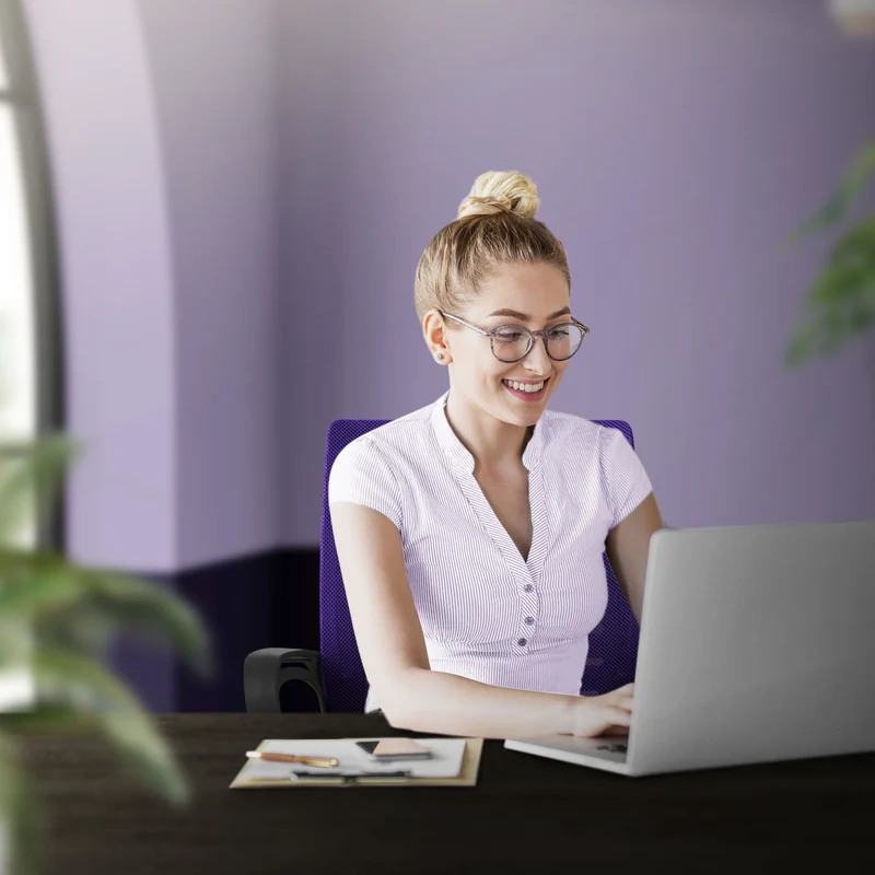 Ergonomischer Bürostuhl mit Armlehnen Netzgewebe Lila mit Rollen ML-Design