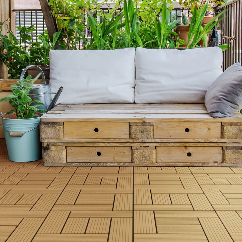 WPC Terrassenfliesen 30x30 cm 55er Set für 5m² Teak in Holzoptik Mosaik mit Drainage und Klicksystem