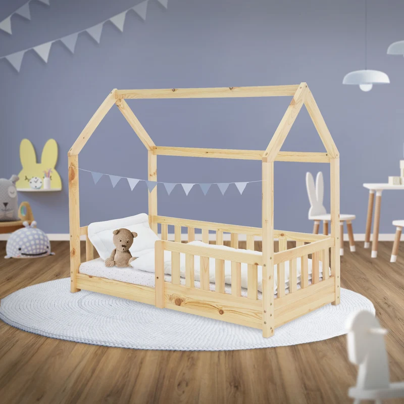 Kinderbett Hausbett 140x70 cm aus Kiefernholz mit Rausfallschutz Dach und Lattenrost Holzbett ML-Design