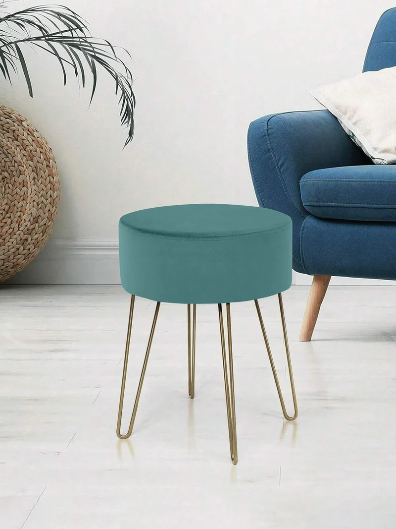 Pouf Poggiapiedi In Velluto Con Gambe Dorate Due Modelli Il Gruppone