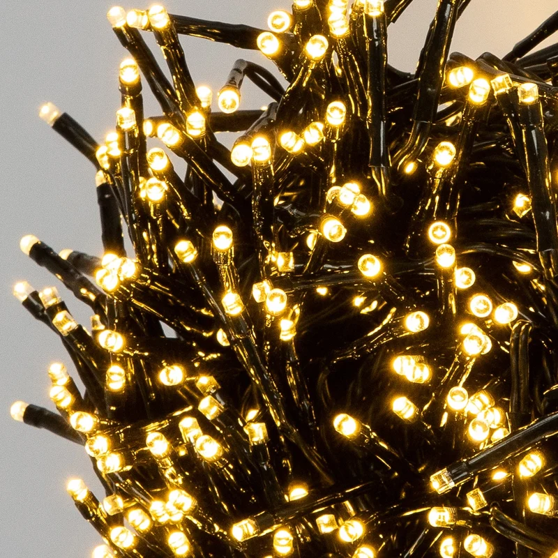 LED Büschel Lichterkette 4,2 m mit 576 LEDs Warmweiß IP44