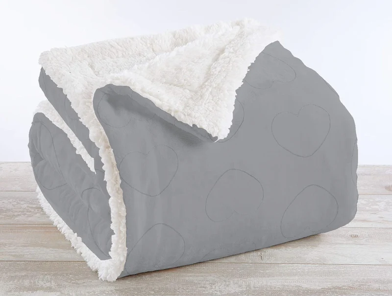 Coperta Invernale Pile Sherpa Effetto Pelliccia Morbida con Motivo Cuori Il Gruppone